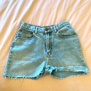 fashionable item that everyone needs in there closet